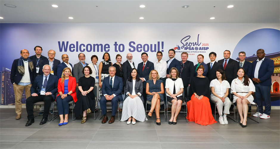 290-28th-ipsa-executive-committee 